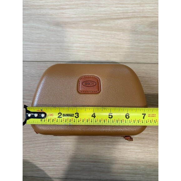 BRIC'S for Qatar Airways Amenity Kit Travel Case Pouch Tan Brown FORMIA Exclusiv - Picture 8 of 8